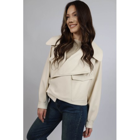 Geaca petrecuta cu efect de piele Mia Casual Chic