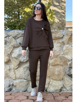 Eleganță casual cu Compleul Flower Shine Maro din colecția de toamnă