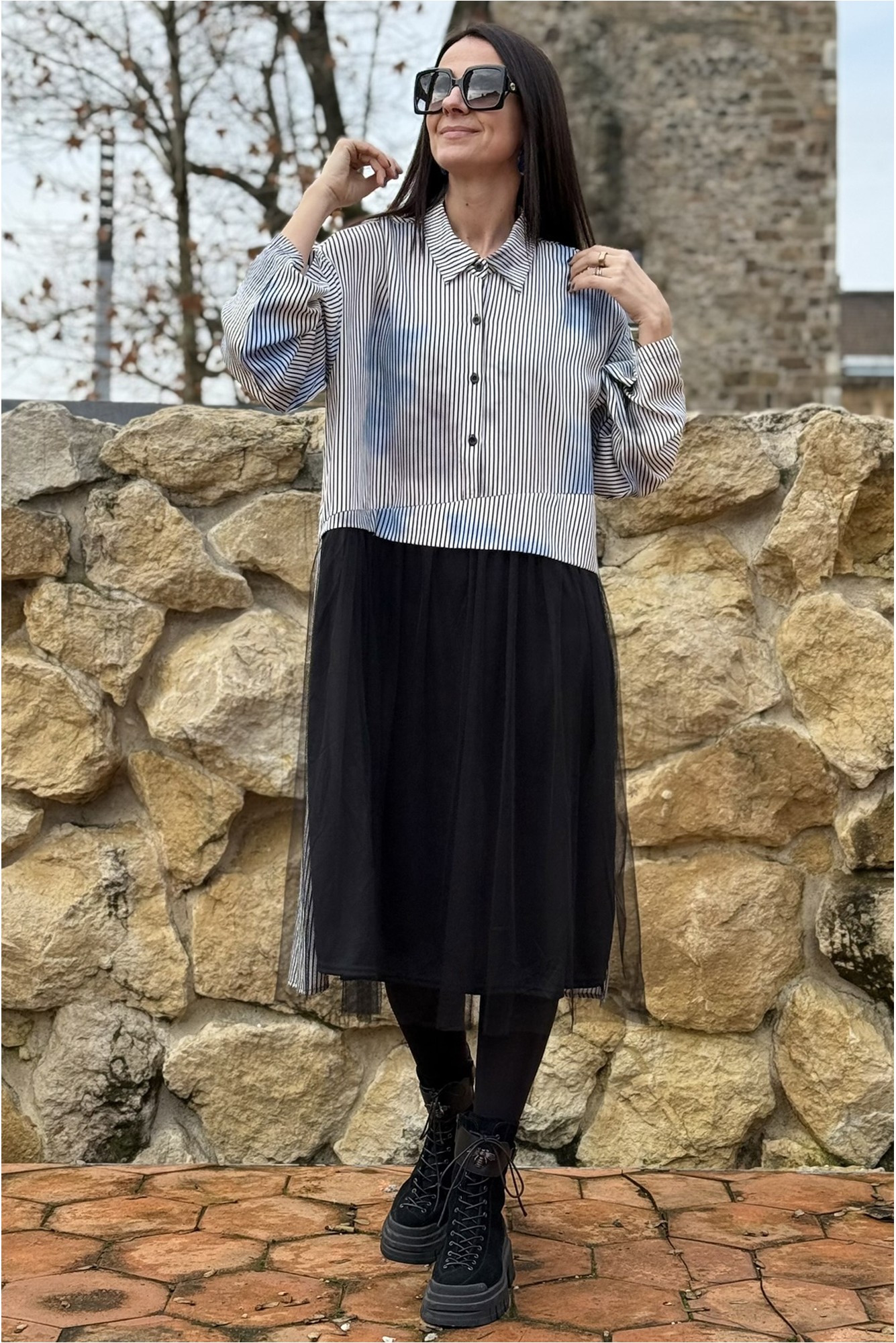 Model Fly Italia rochie lunga multicolora cu croiala lejera