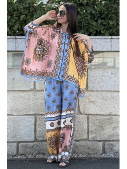 Outfit dama din vascoza si matase cu camasa oversize mandale pentru primavara vara 2026