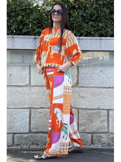 Tinuta dama vascoza matase Horse Odyssey Orange compleu vibrant vara 2026