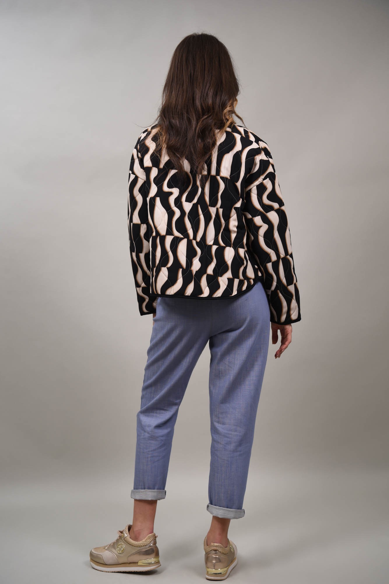 Jacheta imprimeu cu capse matlasata subtire Montecelio